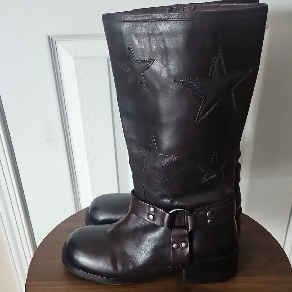 NEW! VINTAGE FOUNDRY CO Brown Leather Mathilde Star Heeled Moto Boots 7.5. - Picture 4 of 9